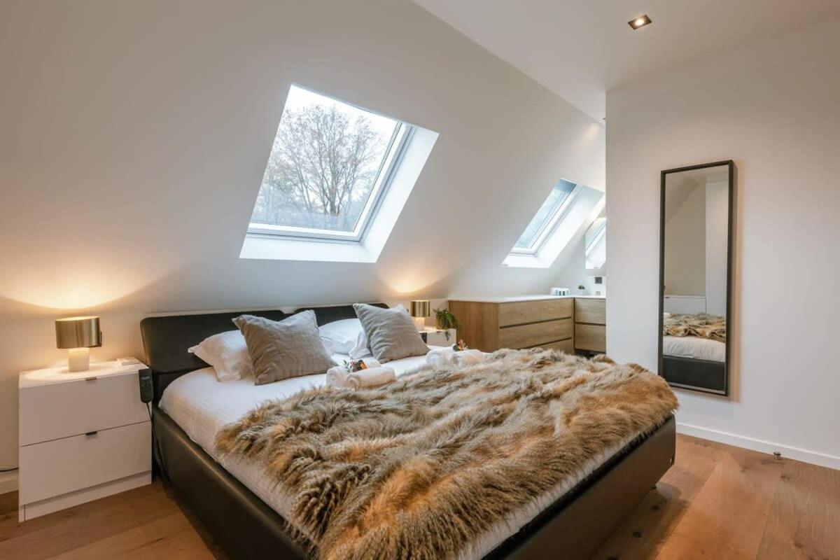 Huswell - Luxurious Apartment With Parking Beernem Exterior photo